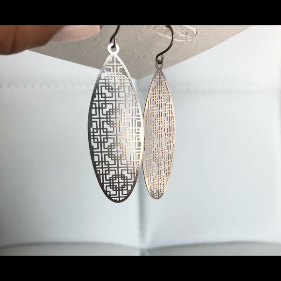 Silver Earrings Delicate - Picture 1 of 4